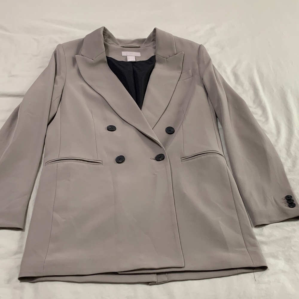 H&M Women's Light Gray Double-Breasted Blazer